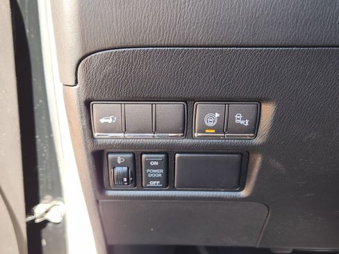 Used 2016 INFINITI QX80 2WD image 27