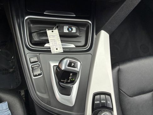 Used 2013 BMW 320i xDrive Sedan AWD/4WD image 11