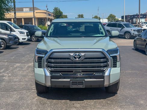 Used 2024 Toyota Tundra Limited w/ Power Package AWD/4WD image 4