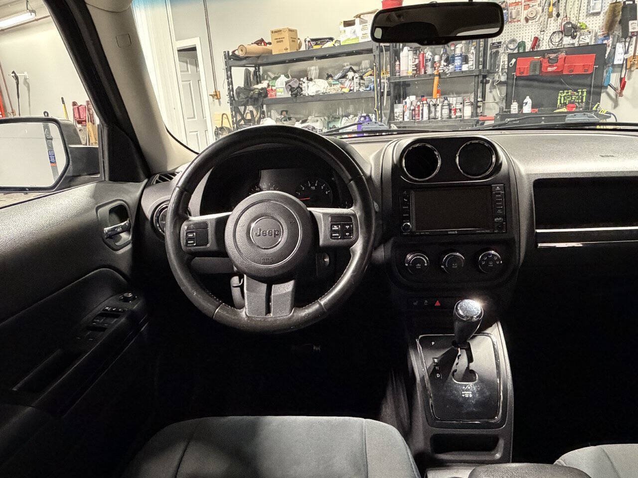 Used 2011 Jeep Patriot Latitude AWD/4WD image 22