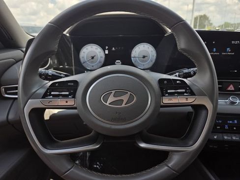 Used 2024 Hyundai Elantra SEL w/ Convenience Package FWD image 21