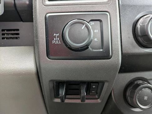Used 2020 Ford F250 XL w/ Power Equipment Group AWD/4WD image 14