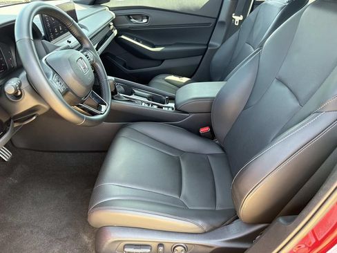 Used 2023 Honda Accord Sport image 9