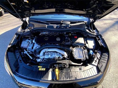 Used 2025 Mercedes-Benz GLA 250 4MATIC image 25