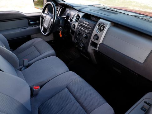 Used 2012 Ford F150 XLT w/ XLT Chrome Pkg image 16