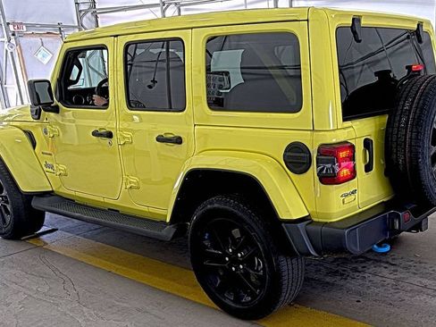 Certified 2023 Jeep Wrangler Unlimited Sahara w/ Cold Weather Group AWD/4WD image 4