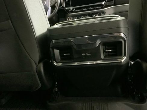 Used 2023 GMC Sierra 1500 Elevation w/ Preferred Package AWD/4WD image 36