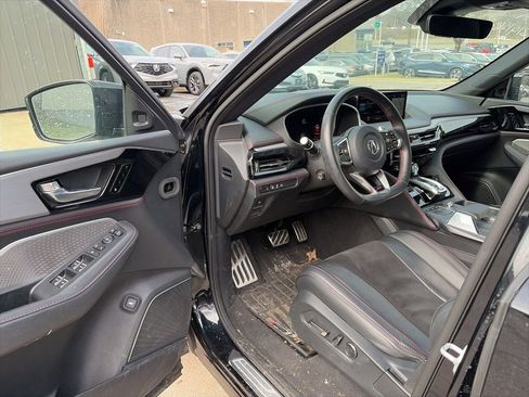 Used 2023 Acura MDX A-Spec image 10