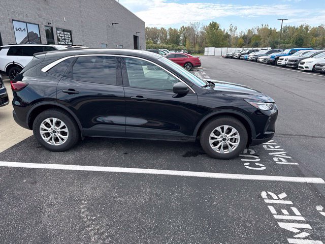 Used 2023 Ford Escape Active AWD/4WD image 6