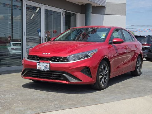 Used 2024 Kia Forte LXS FWD image 2