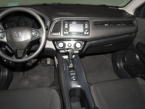 Used 2022 Honda HR-V LX image 14
