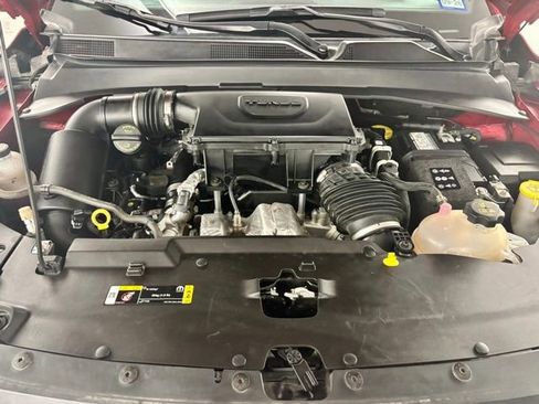 Used 2024 Jeep Compass Latitude image 34