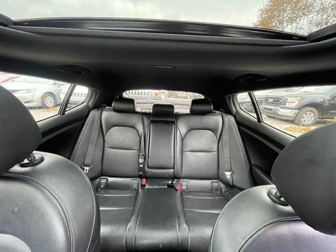 Used 2019 Kia Stinger GT1 image 25