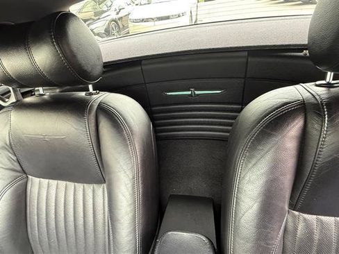 Used 2005 Ford Thunderbird image 17