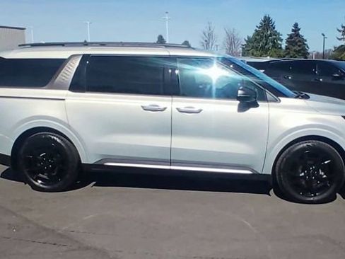 New 2026 Kia Carnival SX Prestige image 4