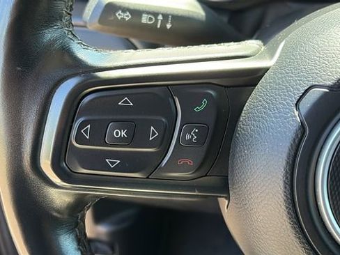 Used 2021 Jeep Gladiator Sport AWD/4WD image 13
