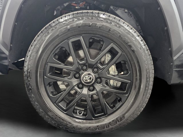 Used 2026 Toyota Tundra Limited w/ Limited PVM Package AWD/4WD image 9