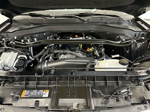 Used 2025 Ford Explorer Platinum w/ LUX Leather Package image 37