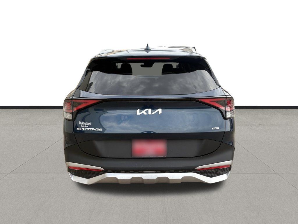 Used 2023 Kia Sportage EX AWD/4WD image 6