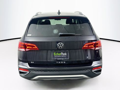 Used 2022 Volkswagen Taos SE FWD image 7