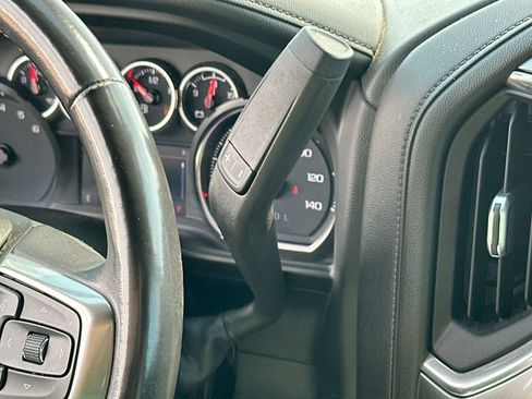 Used 2022 Chevrolet Silverado 2500 LTZ w/ LTZ Convenience Package image 19