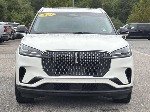 Used 2025 Lincoln Aviator Reserve w/ Equipment Group 201A AWD/4WD image 28