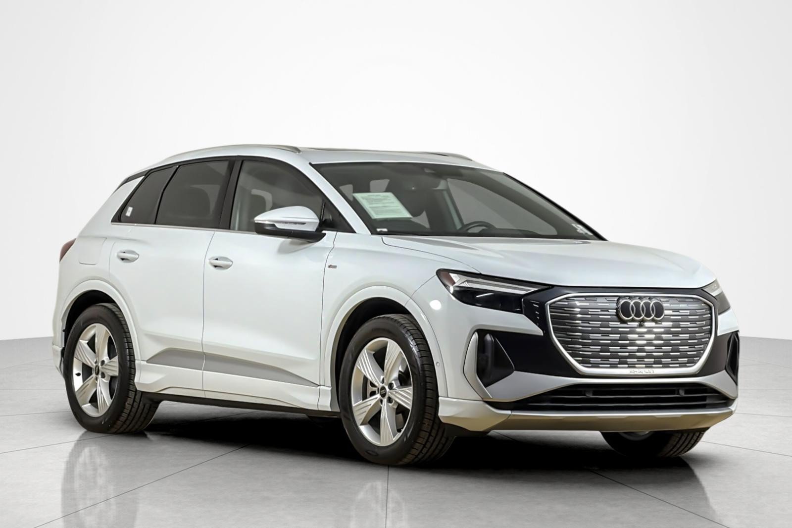 Certified 2024 Audi Q4 e-tron Premium Plus w/ Premium Plus AWD/4WD image 7