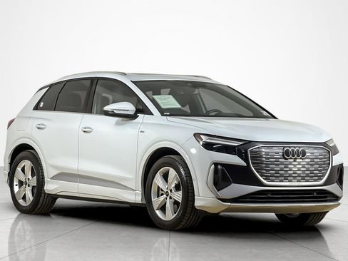Certified 2024 Audi Q4 e-tron Premium Plus w/ Premium Plus AWD/4WD image 7