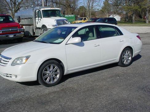 Used 2007 Toyota Avalon XL image 12
