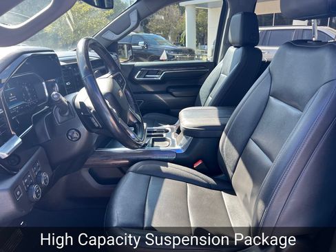 Certified 2023 Chevrolet Silverado 1500 LTZ AWD/4WD image 9