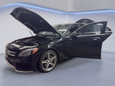 Used 2016 Mercedes-Benz C 300 Sport image 9