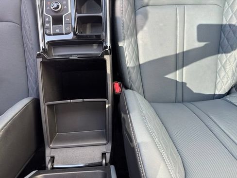 Certified 2025 Kia Sorento SX Prestige AWD/4WD image 10