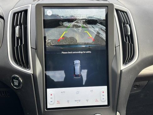 Used 2024 Ford Edge SEL w/ Convenience Package image 24