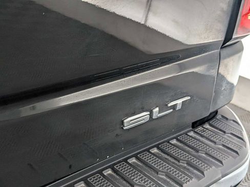 Used 2022 GMC Sierra 1500 SLT w/ SLT Premium Plus Package image 15