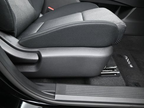 New 2026 Nissan Rogue SV image 16