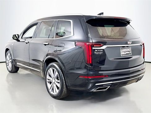 Certified 2025 Cadillac XT6 Premium Luxury image 6