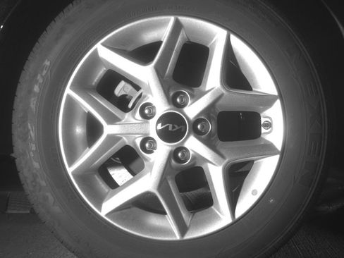 Used 2025 Kia Soul LX w/ LX Technology Package FWD image 15