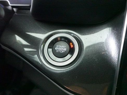 Used 2022 Jeep Grand Cherokee Laredo w/ Luxury Tech Group I image 21