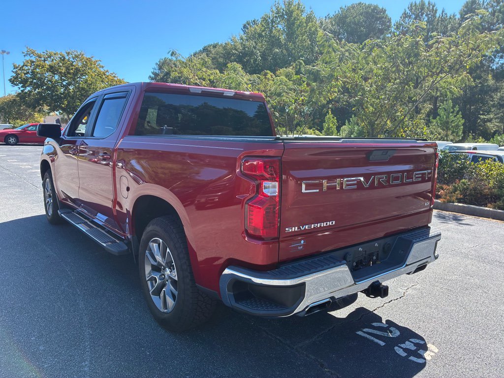 Used 2021 Chevrolet Silverado 1500 LT w/ Z71 Off-Road Package AWD/4WD image 4
