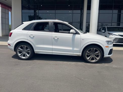 Used 2018 Audi Q3 2.0T Premium w/ Convenience Package FWD image 11