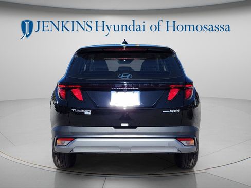 New 2026 Hyundai Tucson Blue SE image 4