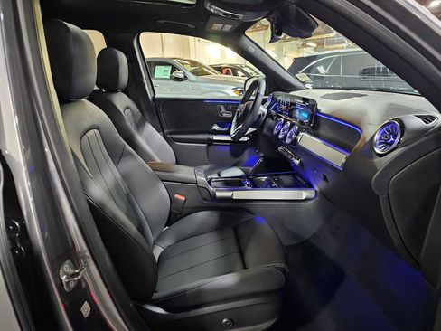 New 2026 Mercedes-Benz GLB 250 4MATIC image 11