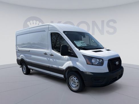 New 2026 Ford Transit 250 148 Medium Roof w/ Load Area Protection Package RWD image 10