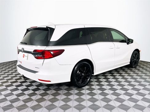 Used 2024 Honda Odyssey Sport image 9