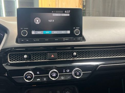 Used 2025 Honda Civic Sport image 27