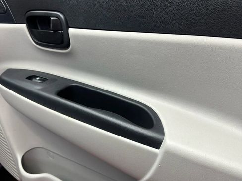 Used 2007 Hyundai Accent GLS image 23