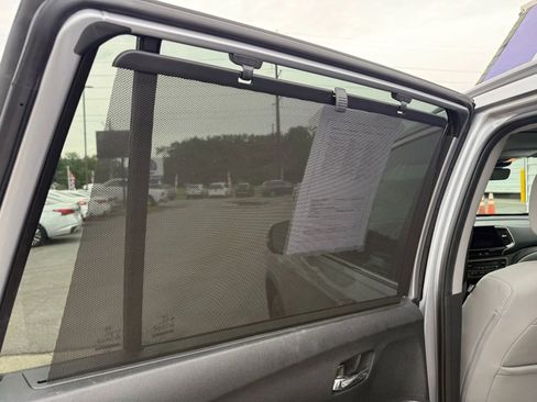 Used 2021 Honda Pilot Special Edition image 14