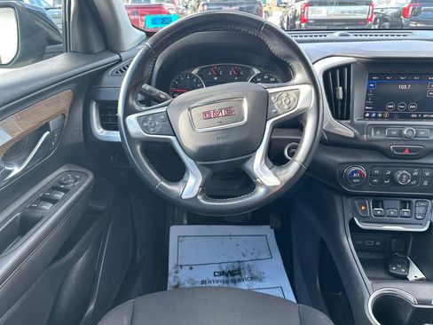 Used 2021 GMC Terrain SLE w/ Driver Convenience Package image 14