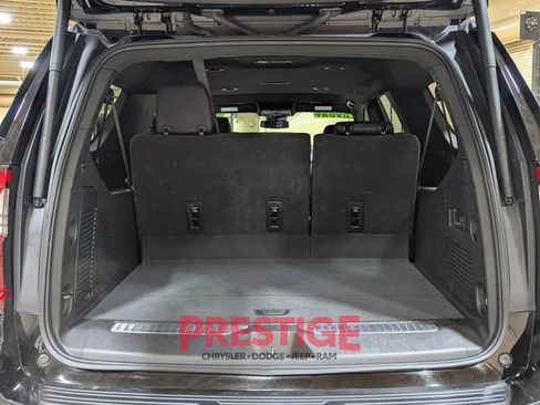 Used 2025 GMC Yukon XL Denali image 10