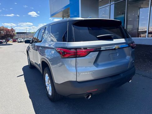Used 2023 Chevrolet Traverse LS w/ Safety Package AWD/4WD image 8